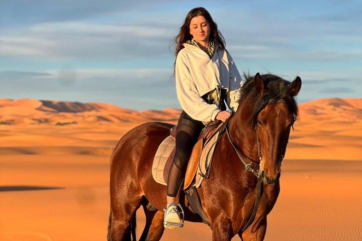 Paseos a caballo en el desierto del Sahara