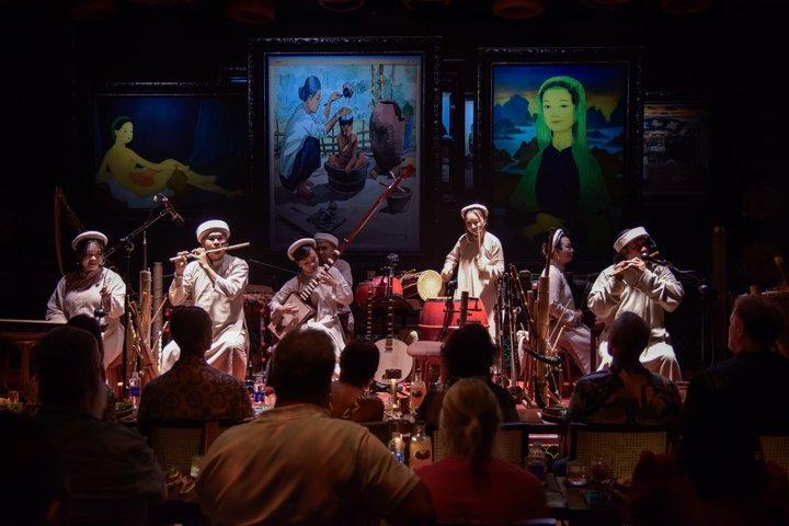 Ho Chi Minhstad : Chao Show - Het geluid van Vietnam