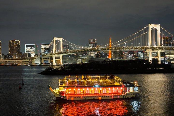 Crucero con cena por Tokio Yakatabune:Sukiyaki, opción Show&Tokyo Tower