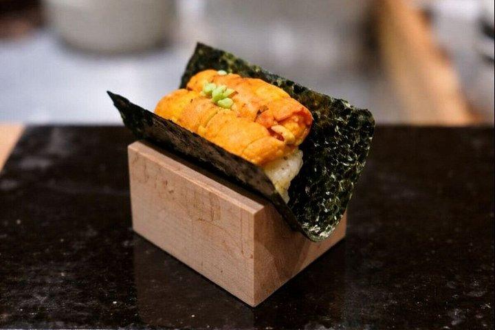豊洲市場のプレミアム海鮮丼とお寿司