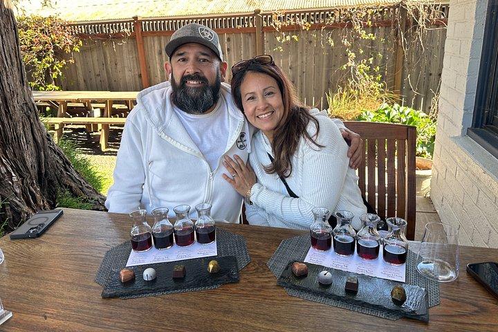 Snob Free Sonoma Plaza Walking Experience