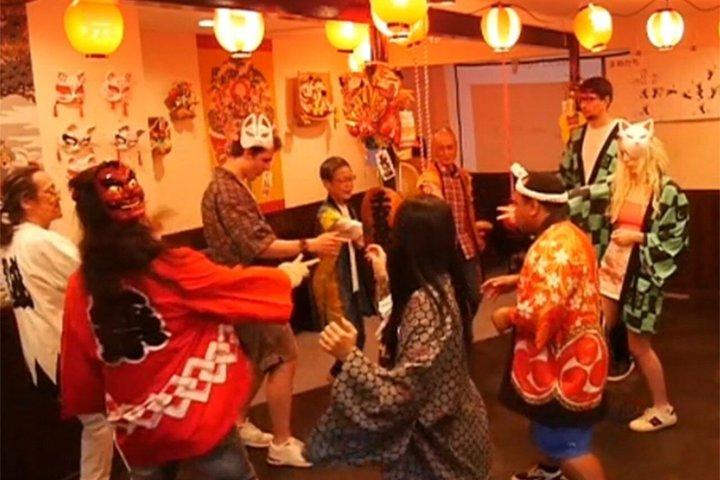 通天閣近くで盆踊りを踊ろう