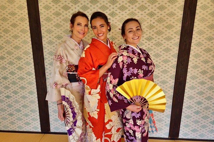 長崎の史跡・出島で着物ロケーションフォトツアー