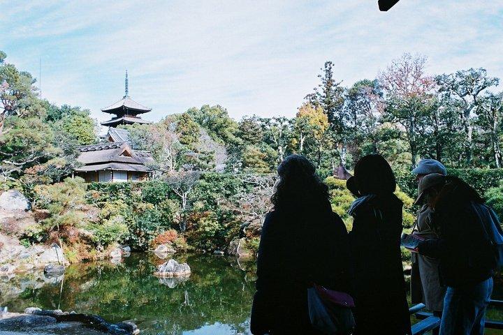 京都金閣寺穏やかな庭園ガイドツアー（チケット付）