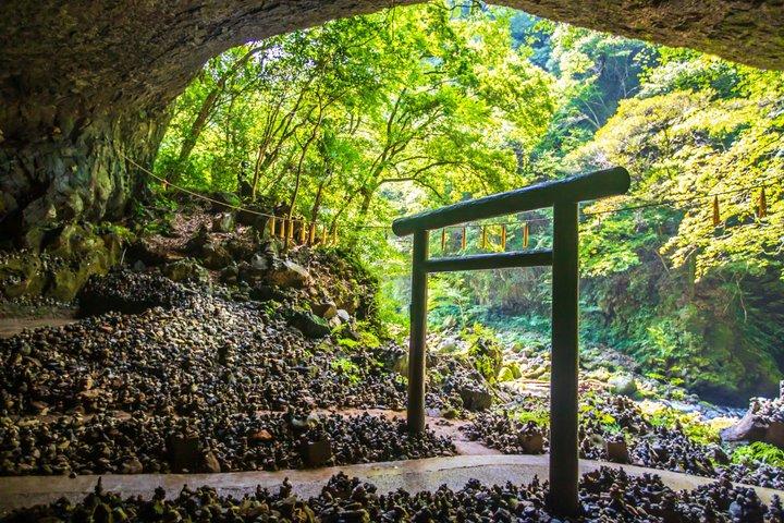 阿蘇山、高千穂峡、または黒川温泉からの福岡日帰り旅行
