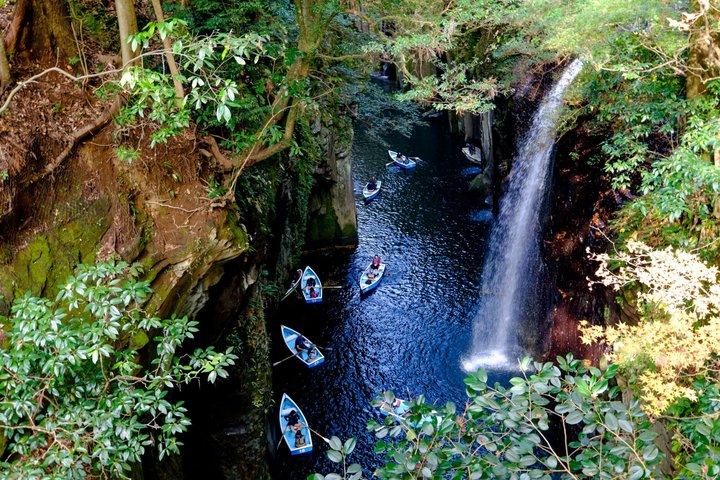 阿蘇山、高千穂峡、または黒川温泉からの福岡日帰り旅行