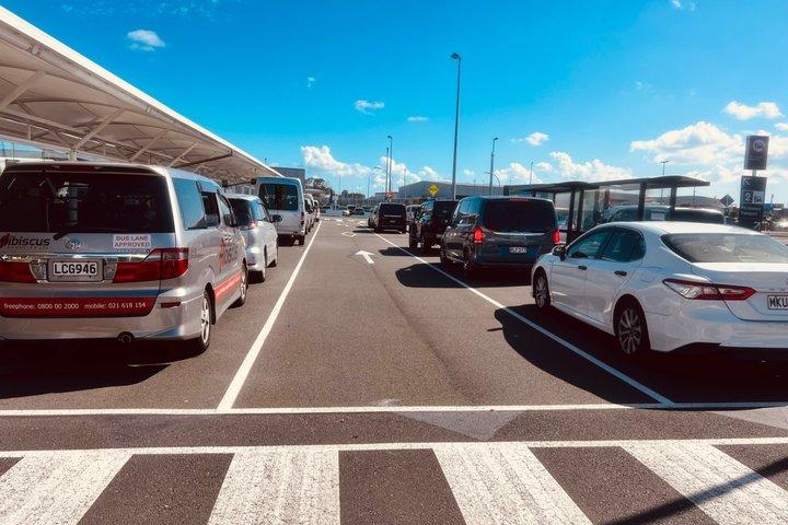 Gruppen Shuttle Service von Auckland