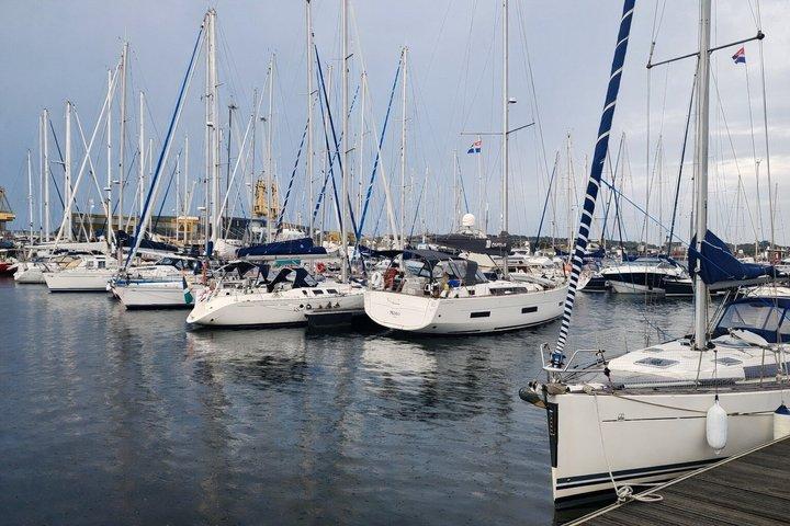 パリからサン・マロ・ディナールプライベート海岸日帰り旅行