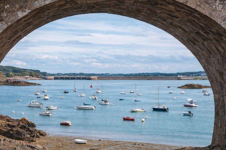De Paris para Saint Malo e Dinard Private Coastal Day Trip