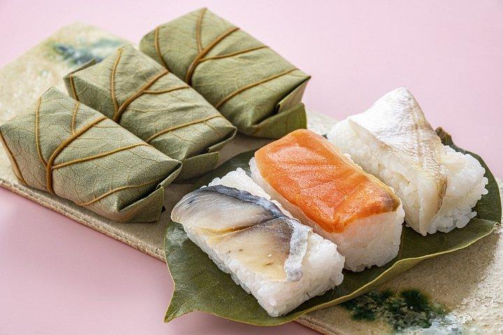 大阪から吉野山の神聖な過去を探る
