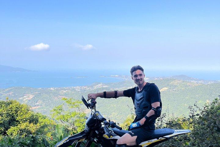 SURRON Tour por la selva koh samui