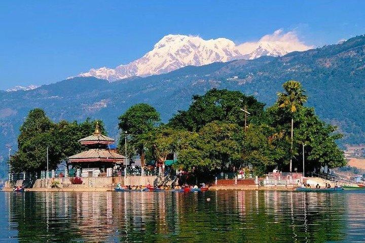 Il meglio del Nepal: patrimonio di Kathmandu e fuga sul lago Pokhara