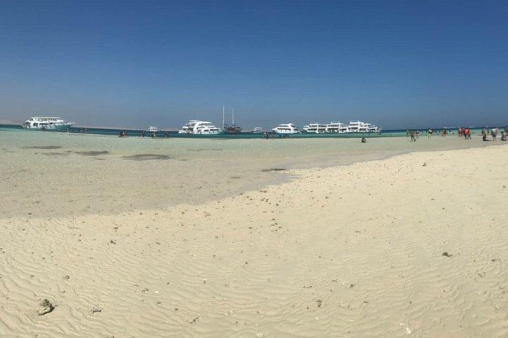 Ras Mohamed Snorkeling and White Island Experience