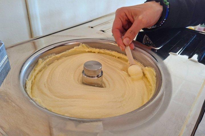 Gelato and Tiramisu Cooking Class in LUCCA