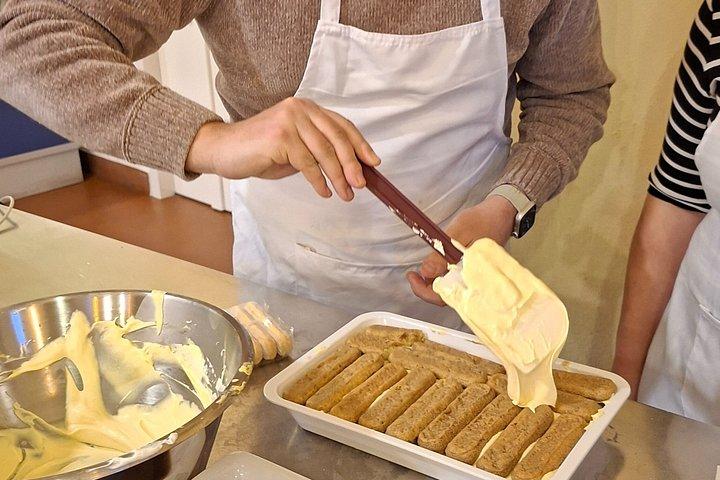 Gelato and Tiramisu Cooking Class in LUCCA