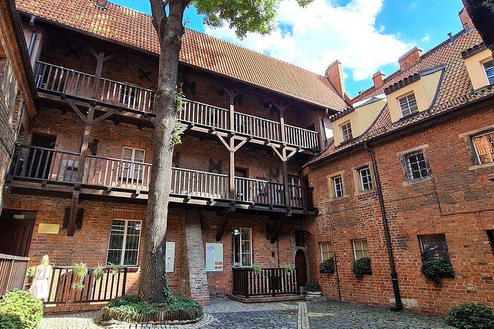 Wroclaw in a Nutshell classic City Walk with local Guide (GERMAN)