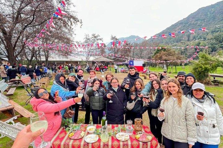 カホン・デル・マイポ/エンバルセ・デル・イェソ、伝統民俗ピクニック付き