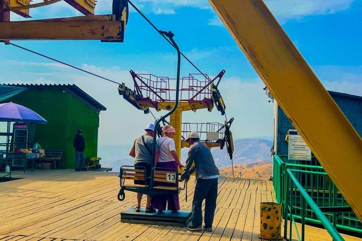 チャルヴァク、チンガン、アミルソイ山へのプライベート日帰り旅行