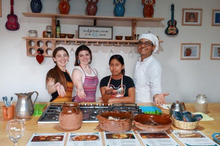Aula de culinária e confeitaria na Casa San Miguel