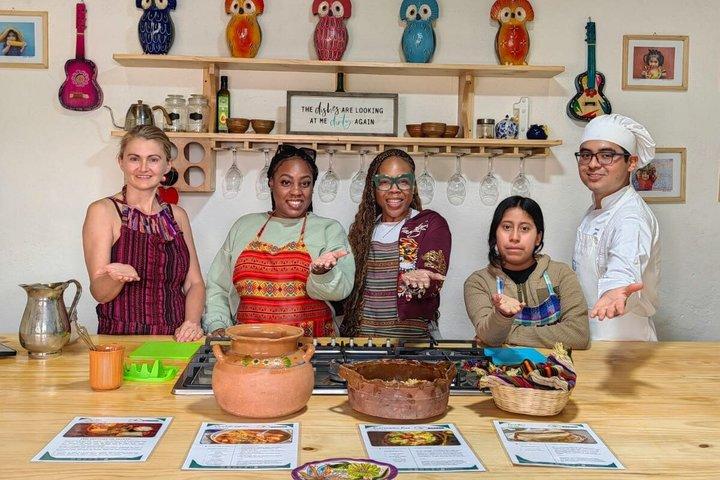 Aula de culinária e confeitaria na Casa San Miguel