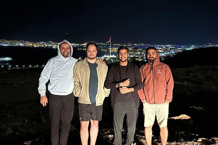 アカバのローカルフード、マーケット＆カルチャーウォーキングツアー