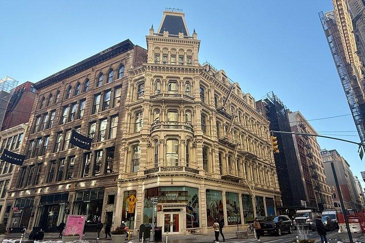 ゴールドエイジNYCショッピングパレス-屋外ウォーキングツアー