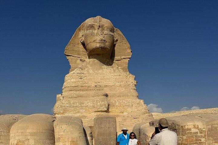 Private Half Day Giza Pyramids Tour with camel & Lunch