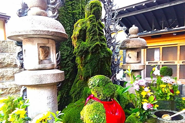 Walking Tour of Osaka's 5 Must-See Sights, with Ramen for Lunch