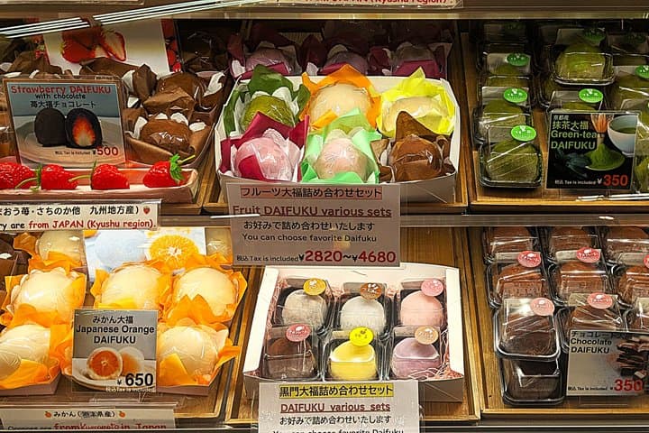 Walking Tour of Osaka's 5 Must-See Sights, with Ramen for Lunch