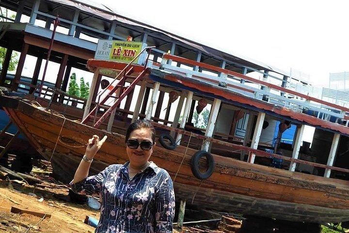 Private Boat Trip to Hoi An Craft Villages & Hoi An City Tour