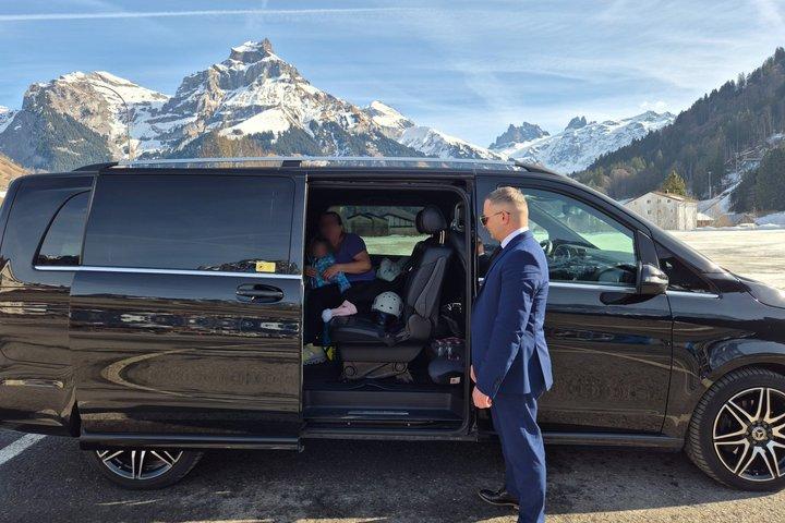 Excursion privée d'une journée d'Interlaken à Blausee et Zermatt