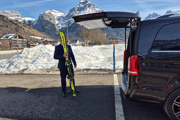 Excursion privée d'une journée d'Interlaken à Blausee et Zermatt