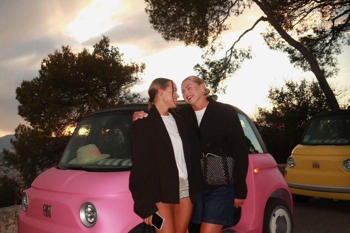 Un giro retrò su una Topolino elettrica in Costa Azzurra