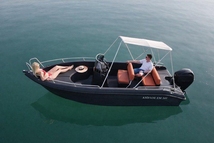 Ontdek de Egeïsche luxe speedboot met schipper in Milos