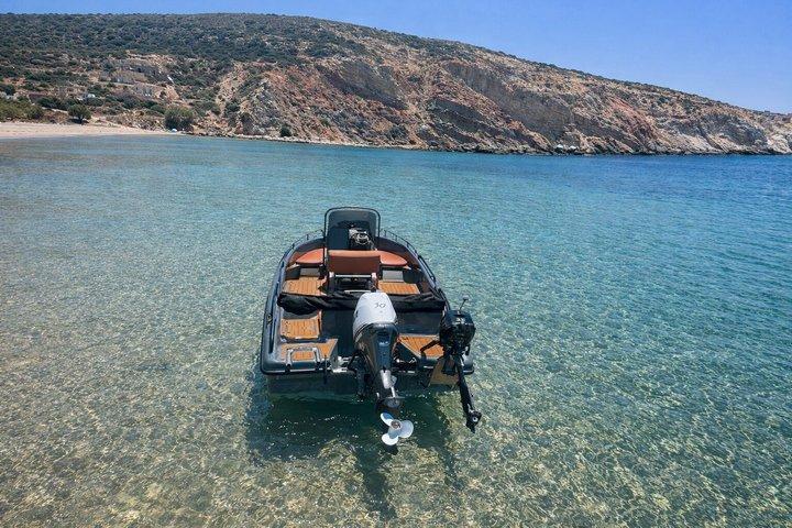 Ontdek de Egeïsche luxe speedboot met schipper in Milos