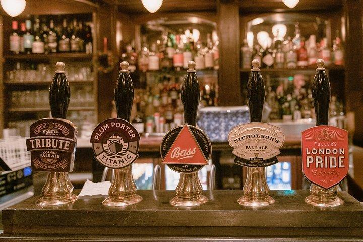 ビールテイスティング付きロンドン・ヒストリックパブ＆タバーンズウォーキングツアー