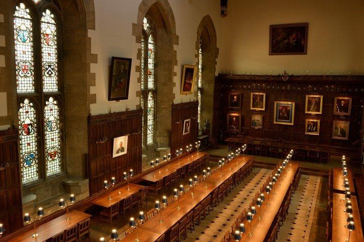 Harry Potter PUBLIC tour med inträde inne i New College ingår