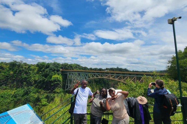 Victoria Falls Guided Tour & Viewpoints Experiência
