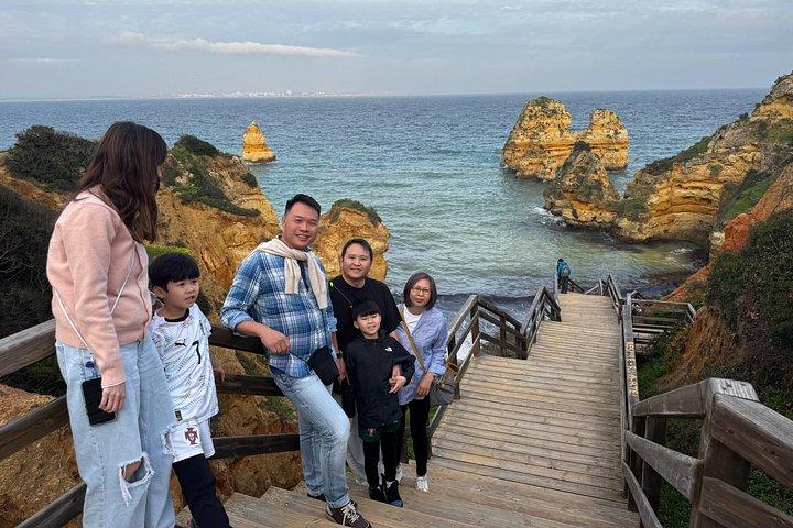 リスボン～アルガルヴェ豪華プライベートツアー（ベナギル洞窟ボート旅行付き）