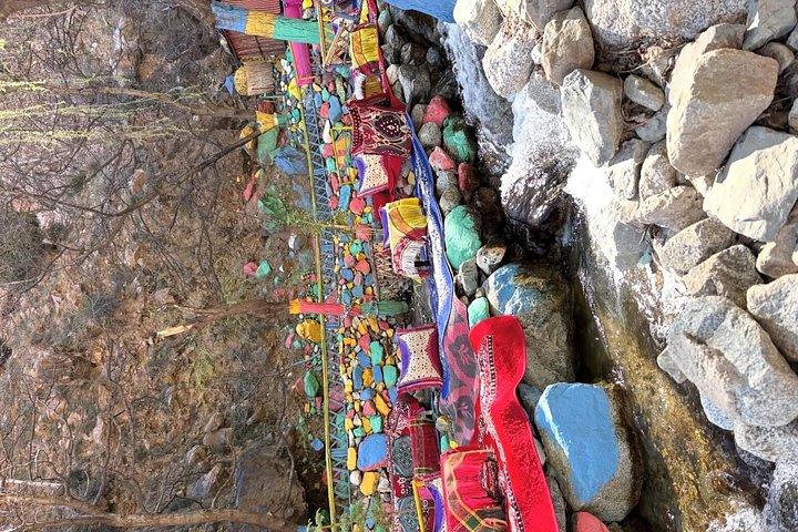 マラケシュ発アトラス山脈とオウリカ渓谷日帰りツアー