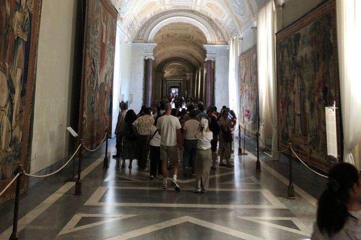 Explore Vatican Museums Sistine Chapel & St Peter BasilicaTour