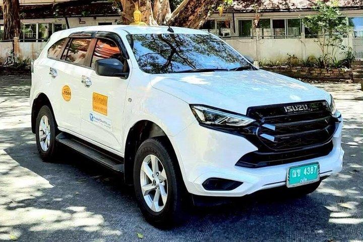Traslado al aeropuerto de Phuket al hotel en SUV privado o minivan