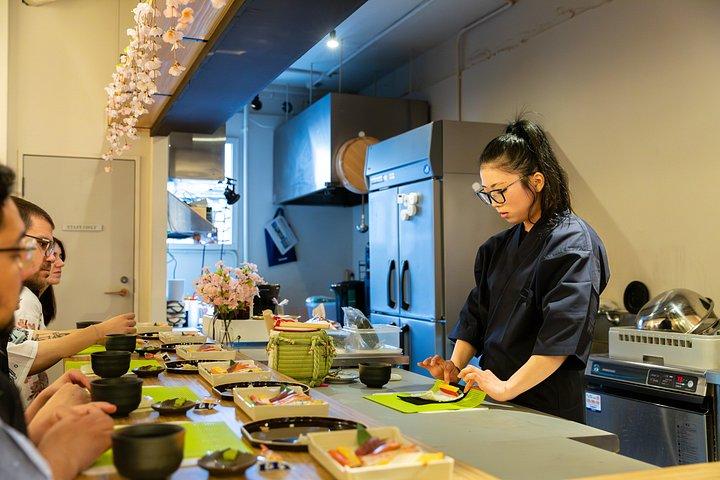 Popular Sushi Making Class em Kyoto(Grand Opening)