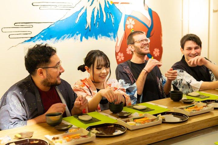Popular Sushi Making Class em Kyoto(Grand Opening)