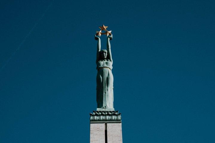 Riga Highlights Tour privato a piedi