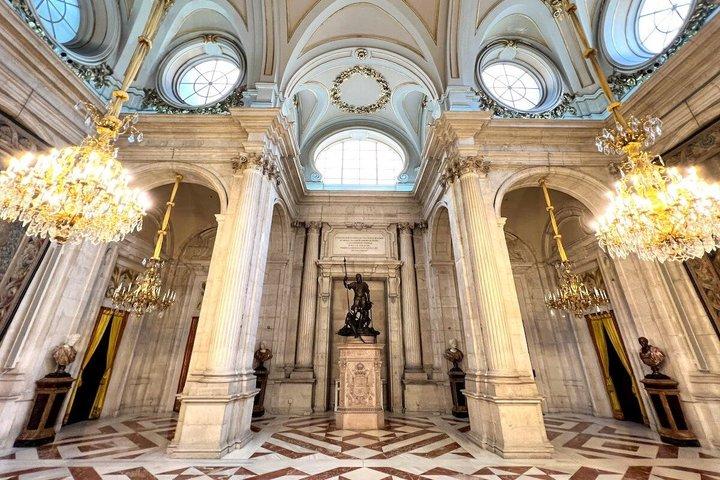 Visite guidée du Palais royal et de la cathédrale en petit groupe