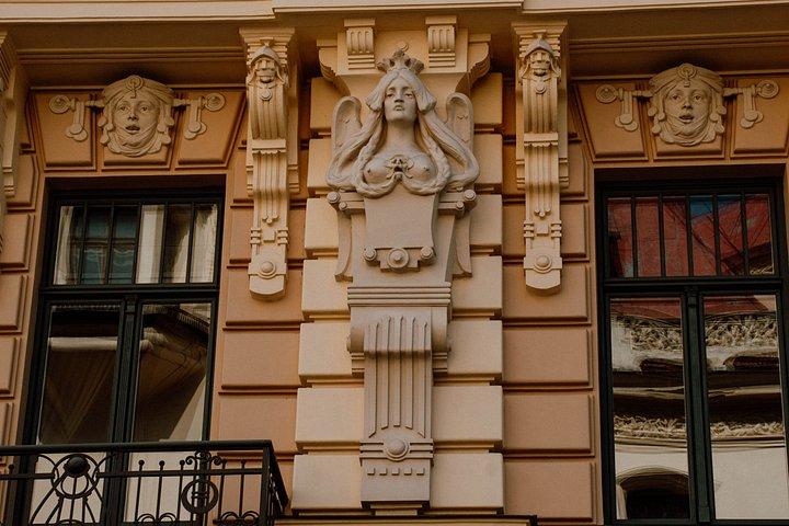 アール・ヌーヴォーのリガ散策ツアー建築の宝石と見どころ