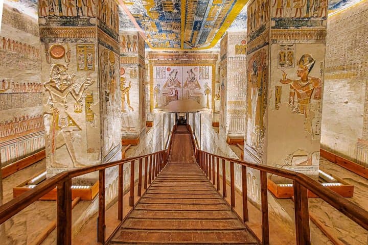 All-Inclusive Half-Day Tour:Valley of the Kings,Hatshepsut&Memnon