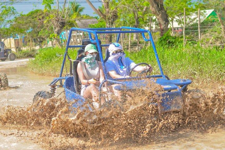 Tour in carrozza da Punta Cana a Macao Beach e Taino Cave