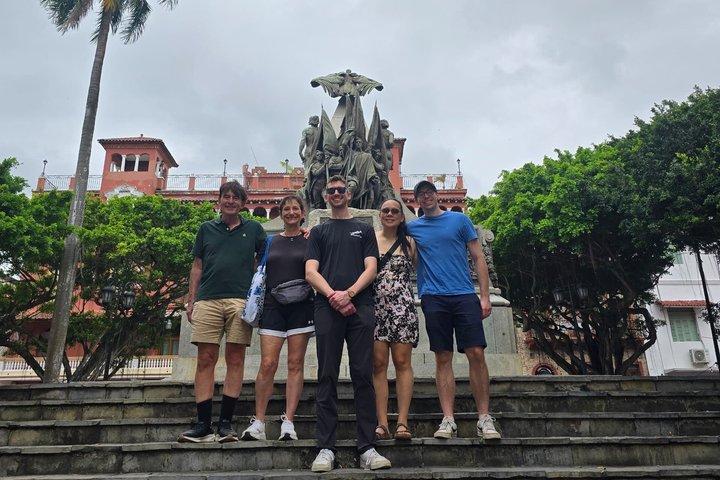 Casco Viejo Walking Tour: History, Culture & Local Tasting